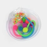 ⁦مجموعة صنع السلايم DIY المبتكرة مع ألعاب Fidget - لعبة صنع السلايم للأطفال (Slime Making Kit) مع إضافات تفاعلية⁩ - الصورة ⁦4⁩