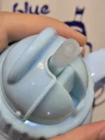 ⁦كوب تدريب الأطفال من Blue -كوب شرب بمقبضين وشاليمو – سعة 250 مل وخالٍ من BPA⁩ - الصورة ⁦3⁩
